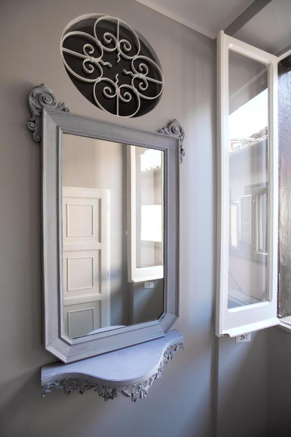 Trevi Luxury Maison Rome Bagian luar foto